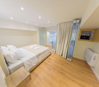 Seraphina Boutique Beachfront Stay - 9