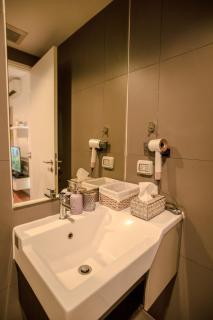 Luxury accommodation in the heart of Thonglor with a rooftop bar - 6