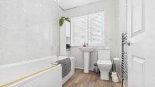 Luxurious Apartment Charlton Mews - 2 Bed - Tenby - 3