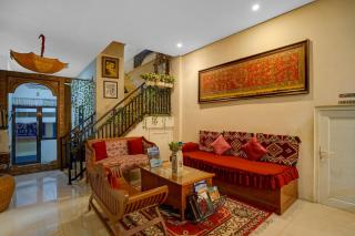 Townhouse Oak near RSUD Dr. Zainoel Abidin formerly Poma Hotel - 6
