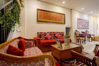 Townhouse Oak near RSUD Dr. Zainoel Abidin formerly Poma Hotel - 4