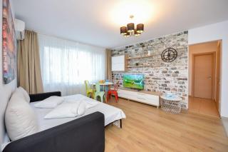 Bucharest Apartment - Two Bedrooms - 6 Guests - Cismigiu Gardens - 4