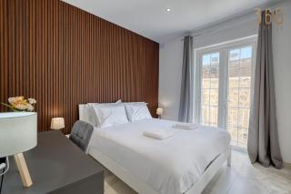2 BR Duplex in the Heart of Sliema & Rooftop Views - 7