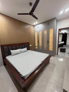 Trident Homes Luxury 2BHK,Family,Couple Friendly - 2