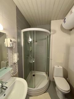 Spacious cozy 2BR Home2Host - 2