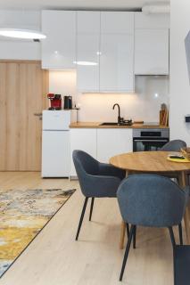Sunlit Marble Studio - 8