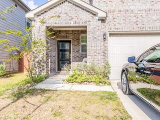 Woodridge - Private Rooms in Shared Home - 4