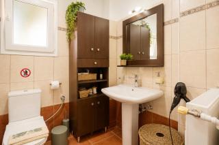 Yellow Tulip Apartment, Cozy Village Stay near Thessaloniki - 1