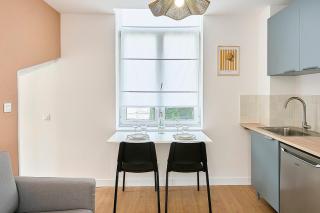 One-bedroom apartment in the heart of Croix. - 2