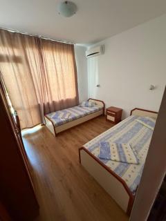 Guest House Dayana Apartment 3 - 4