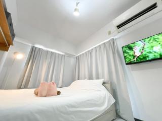 Kameari 1111 Newly Renovated High Floor City View 2min to Mall 5min to Station Disney Access - 2