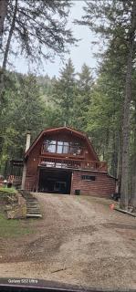Tranquil Farmhouse Retreat Near Grand Forks, BC - 7
