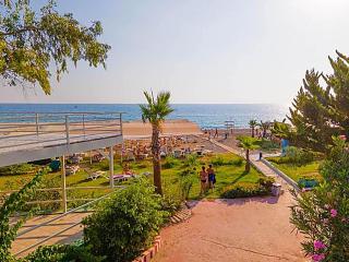 Elysium Elite Hotel - 1