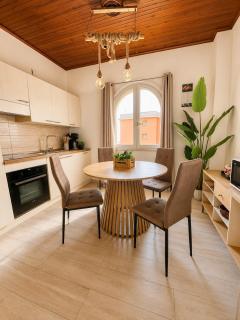 Demetra Seafront Apartment - Parking & Pool - 2