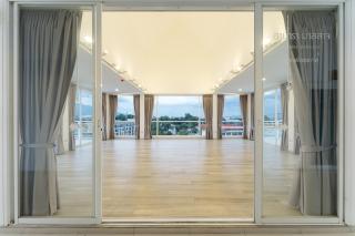 Arsh Boutique Hotel - 8