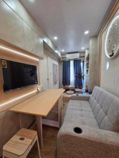 ARO Suites Cozy Staycation Near Airport & SM Bicutan - 4