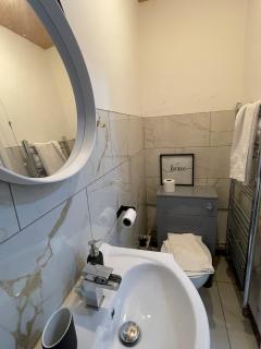 5 Bedroom House - 10 Beds - City Centre - Parking - Cardiff - 4
