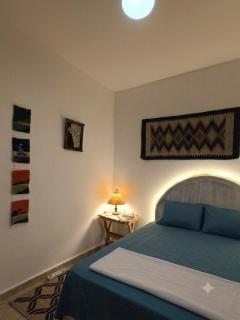 Budget Artistic corner -beach side and central studio - 0