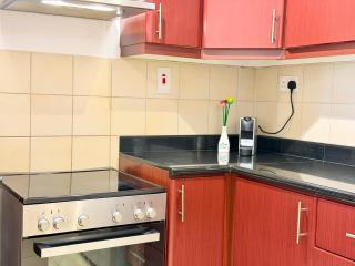 Spacious 1BR Apt on JBR Beach near Mall & Metro - By Sunkissed Holiday Homes - 8