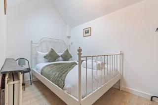 Traditional 2 Bed Cottage, Otford, Games Room, Sleeps 4, Parking - 5