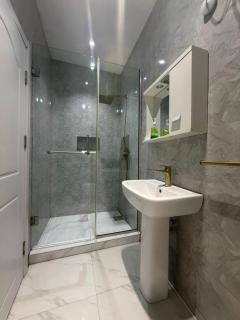 Max Vista 3 bedroom Apartment - 5