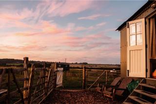 Romney Marsh Huts by Bloom Stays - 7