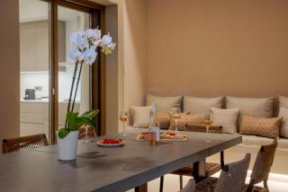 VaMa Luxury Living-8BR Design Villa with Private Heated Pool - 4