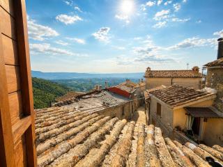 Nido del Drago, the village's first historic residence - 7
