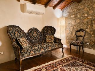 Nido del Drago, the village's first historic residence - 2