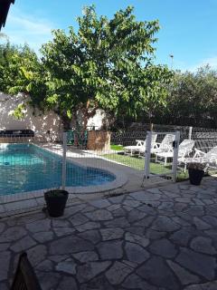 Jolie maison avec piscine - 9
