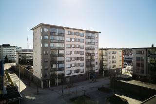 Bright Central Raisio 1BR Apt - Balcony & Sauna - 5