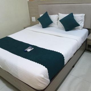 Hotel Time Gold Near Domestics Airport - 8
