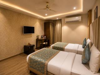 The Waves Hotel with Free Airport Pickup or Drop - 7