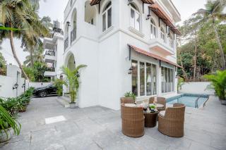 Staymaster White Castle 4BHK Private Pool - 0