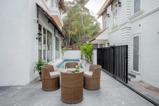 Staymaster White Castle 4BHK Private Pool - 9