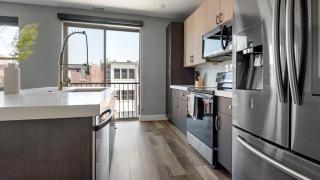 Landing Modern 1BD Gym Yoga Studio - 6