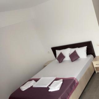 GEH house - 1