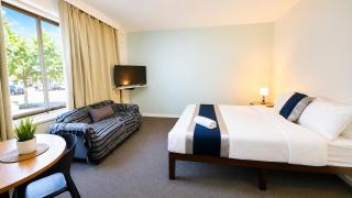 City Edge East Melbourne Apartment Hotel - 5