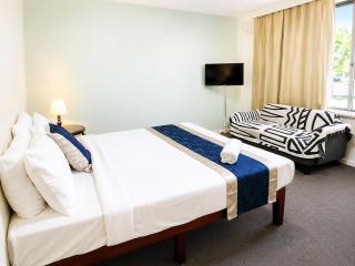 City Edge East Melbourne Apartment Hotel - 4