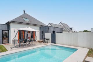 15 min Port - piscine chauffée - jardin clos - 6