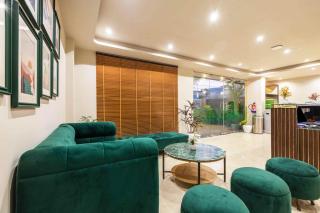 Saltstayz Select- Medicity Near Medanta Hospital - 1