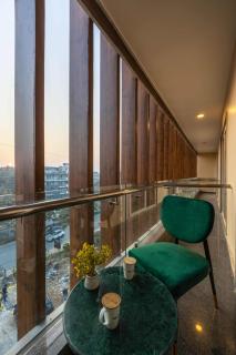 Saltstayz Select- Medicity Near Medanta Hospital - 3