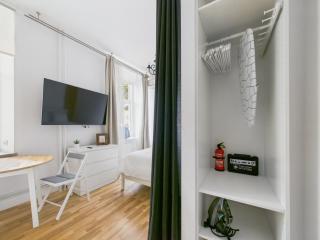 City Centre Studio, AC, 5 min to Freedom Monument - 2