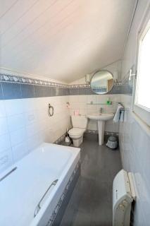 Maison d'Hôtes les CHÊNES VERTS - Piscine - Parc - Parking - WIFI - 8