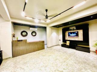 Luxury Hotel Aura Residency - 4