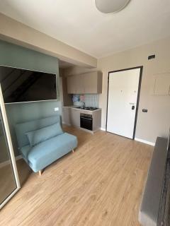 COMPLETELY RENOVATED Near the sea - FREE PARKING - 7