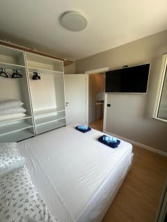 COMPLETELY RENOVATED Near the sea - FREE PARKING - 6