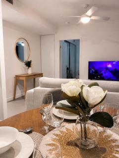 Valley Luxe - High Level Scenic Apartment - 4
