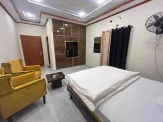 Fiora inn Hotel Johar town Lahore - 7