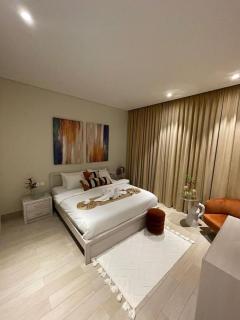 Yasmin VILLA , HAWANA - 9